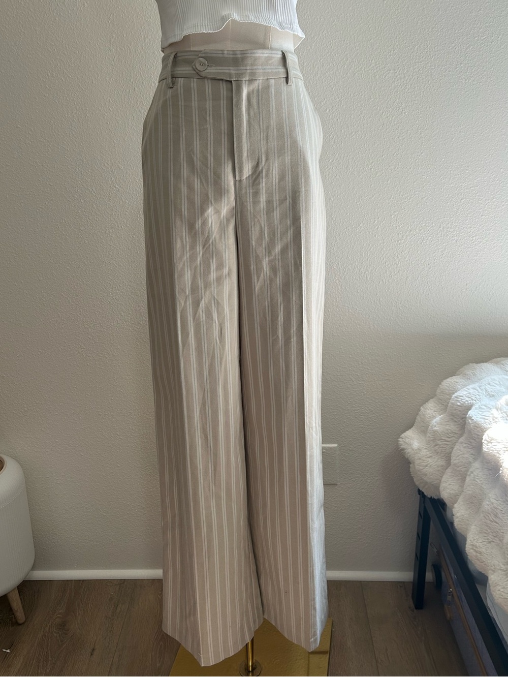 Avec Les Filles Beige Striped Women’s Dress Pants